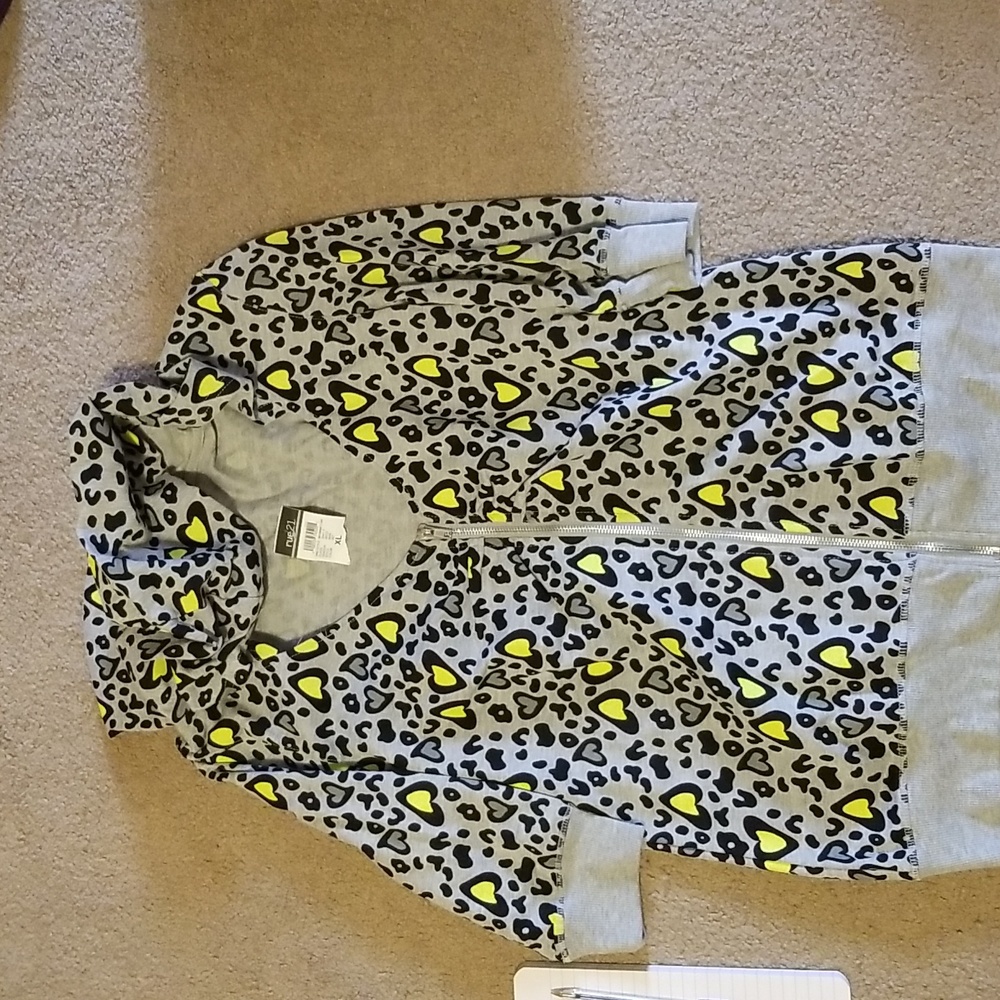 Colorful Rue21 zip up shirt.